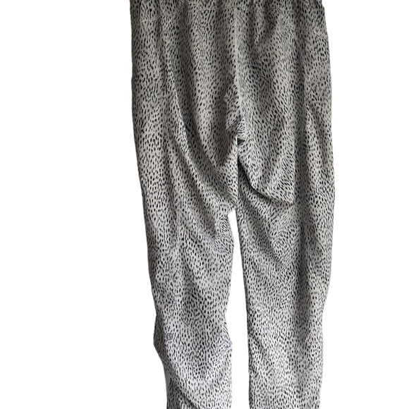 Lululemon Trainer Track pants casual Dottie Dash White & Black Womens Size 4 - Picture 3 of 8